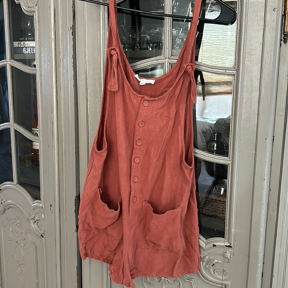 Short casual overalls.